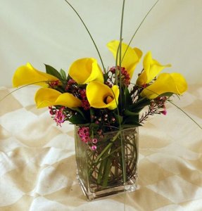Modern Mini Calla Bouquet Modern Mini Calla Bouquet