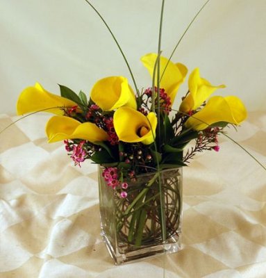 (image for) Modern Mini Calla Bouquet