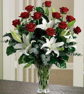The Long-Stem Roses and Lilies Arrangement (image for) The Long-Stem Roses and Lilies Arrangement