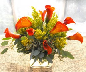 Calla Lily Cube Bouquet