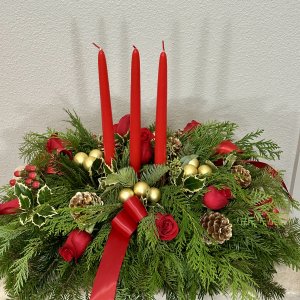 Classic Christmas Centerpiece (image for) Classic Christmas Centerpiece