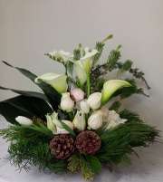 Winter Feeling Arrangement