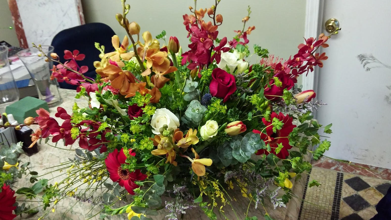 (image for) Orchid Delicacy Centerpiece