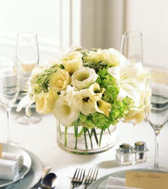 The White Linen Centerpiece