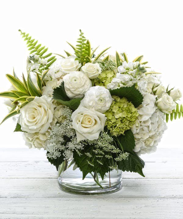 (image for) Exquisite White Bouquet