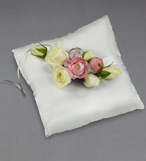 (image for) With This Ring Arrangment