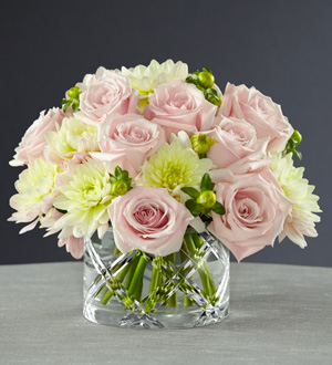 (image for) Trusting Love Centerpiece